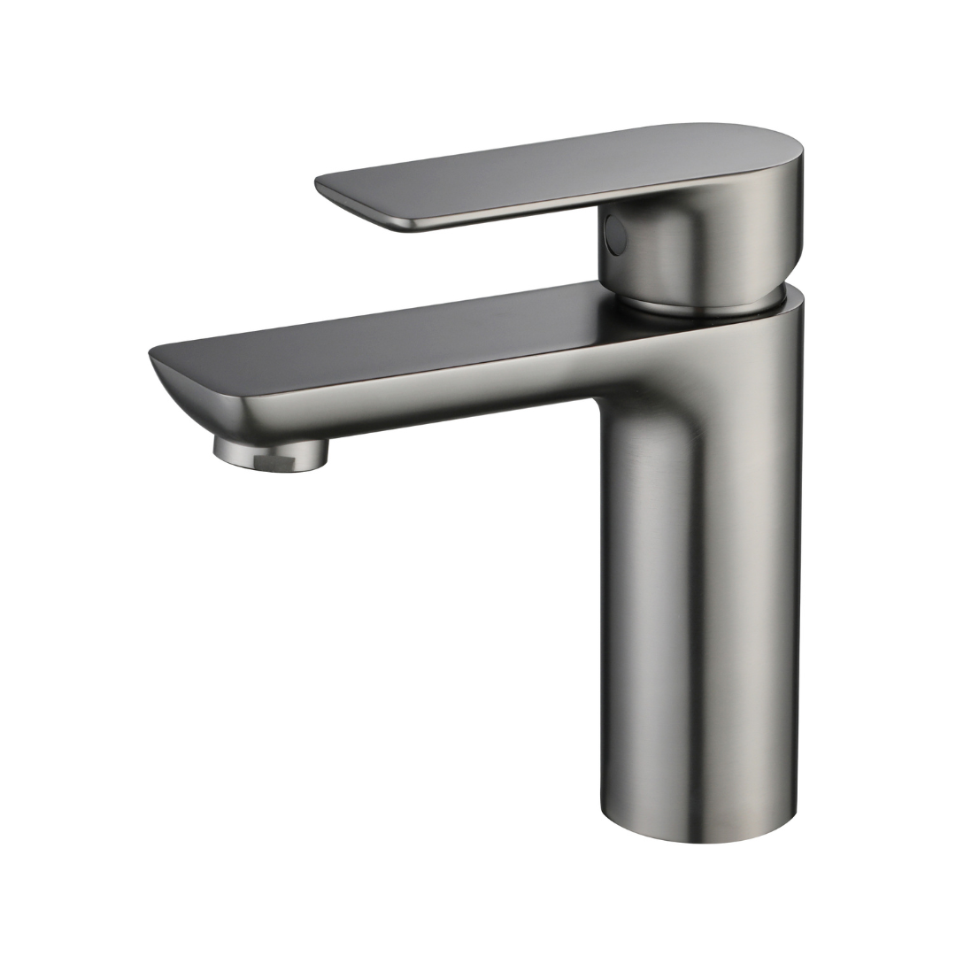 Freestanding Bath Faucet Lisandro – Waterfall Spout – Brushed nickel