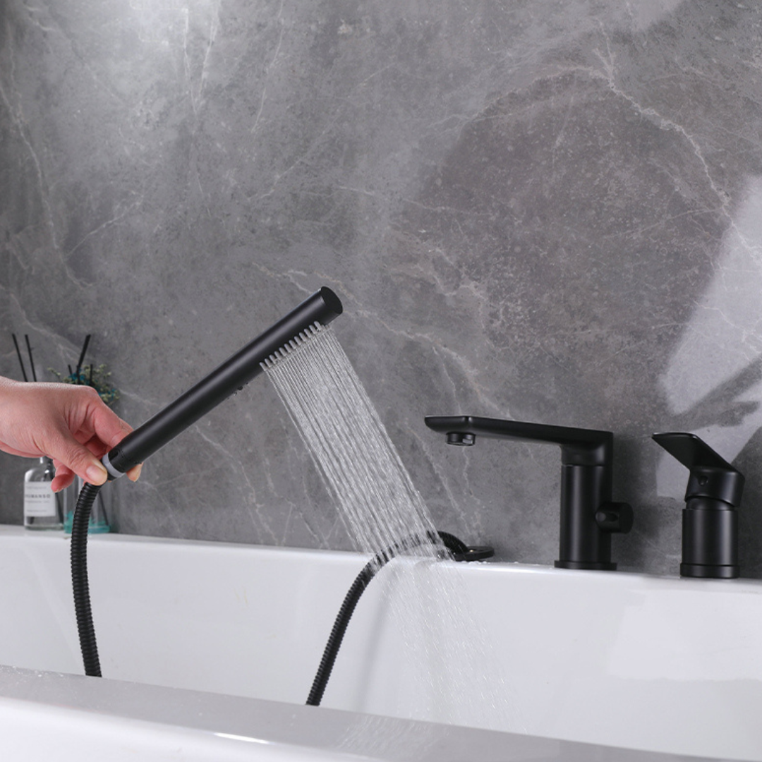 Freestanding Bath Faucet Lisandro – Waterfall Spout – Brushed nickel