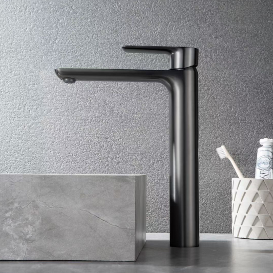 Freestanding Bath Faucet Lisandro – Waterfall Spout – Brushed nickel