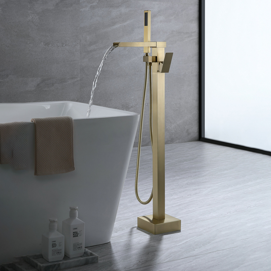 Freestanding Bath Faucet Lisandro – Waterfall Spout – Brushed Gold