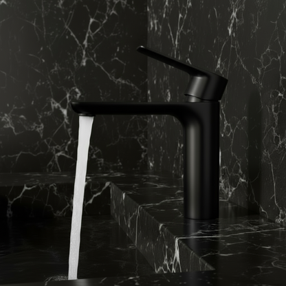 Freestanding Bath Faucet Lisandro – Waterfall Spout – Brushed nickel