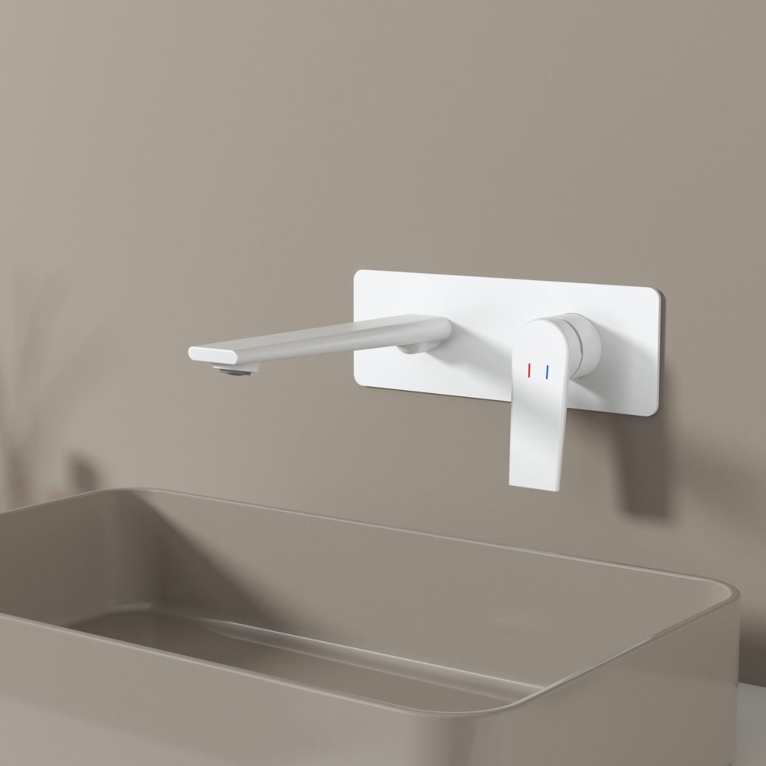 Freestanding Bath Faucet Lisandro – Waterfall Spout – Brushed nickel