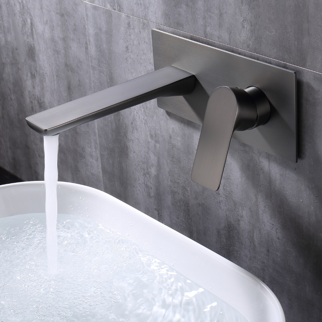Freestanding Bath Faucet Lisandro – Waterfall Spout – Brushed nickel