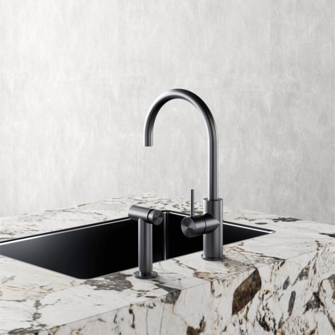 Keukenkraan Capri – Met handspray - Brushed nickel