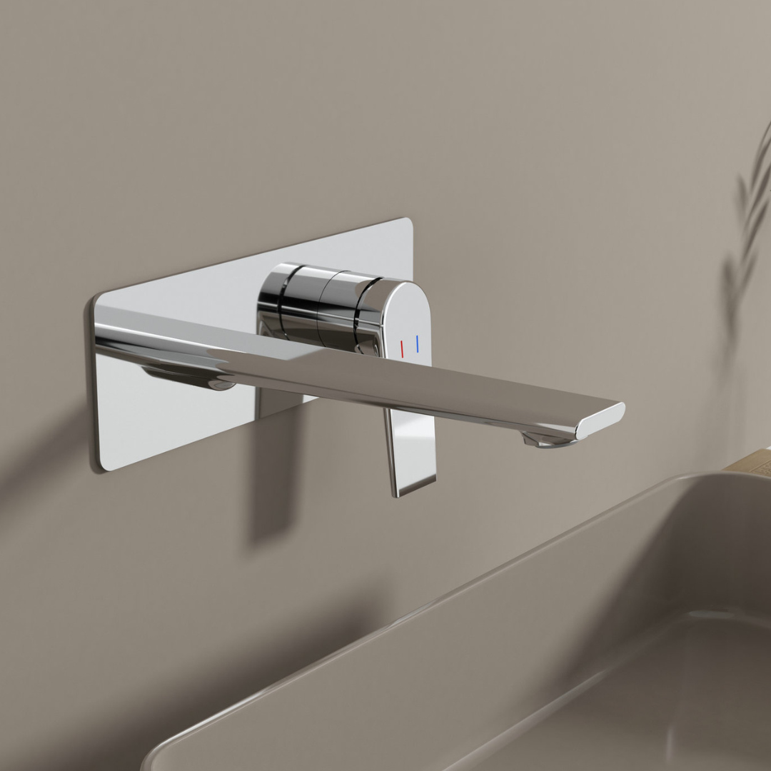 Freestanding Bath Faucet Lisandro – Waterfall Spout – Brushed nickel