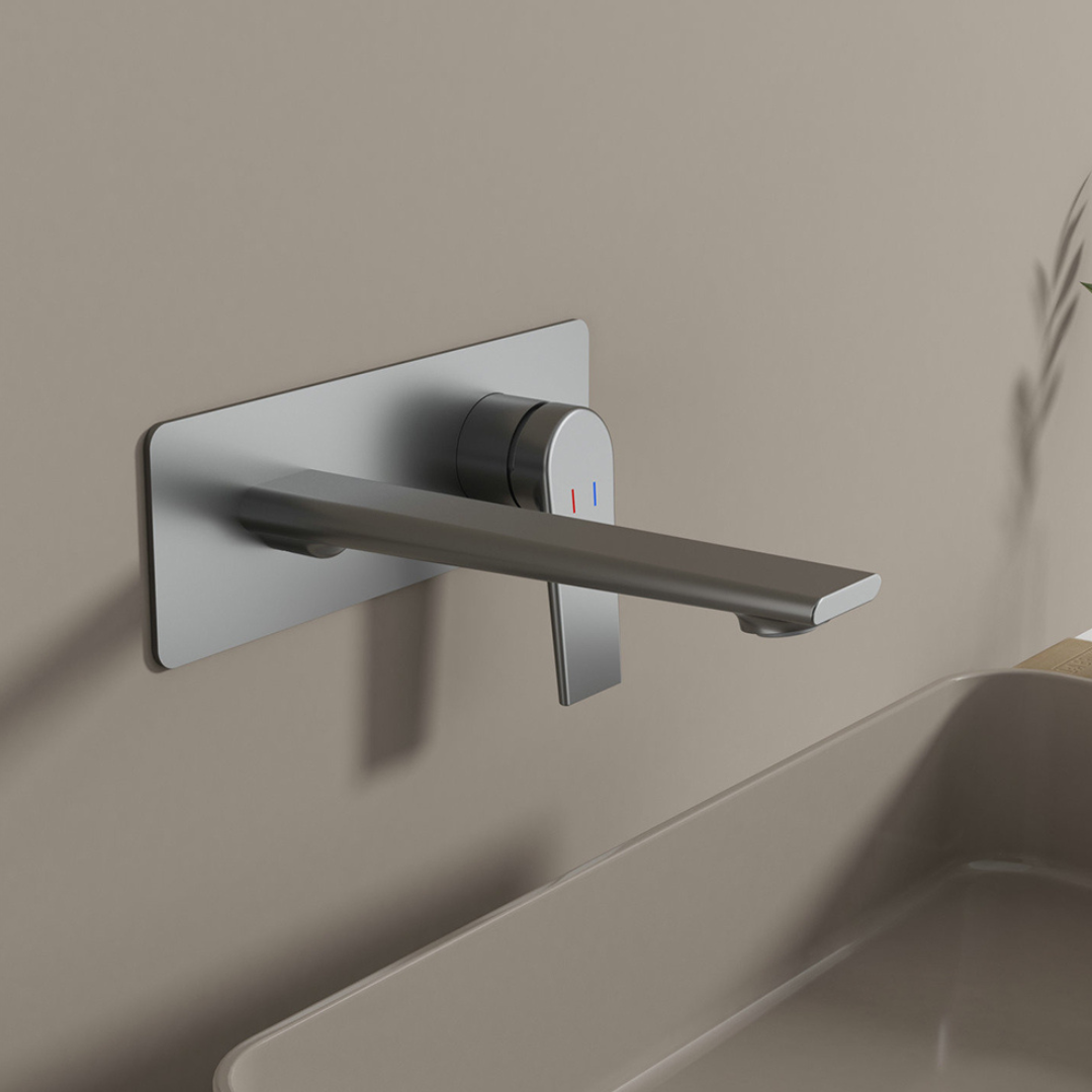 Freestanding Bath Faucet Lisandro – Waterfall Spout – Brushed nickel