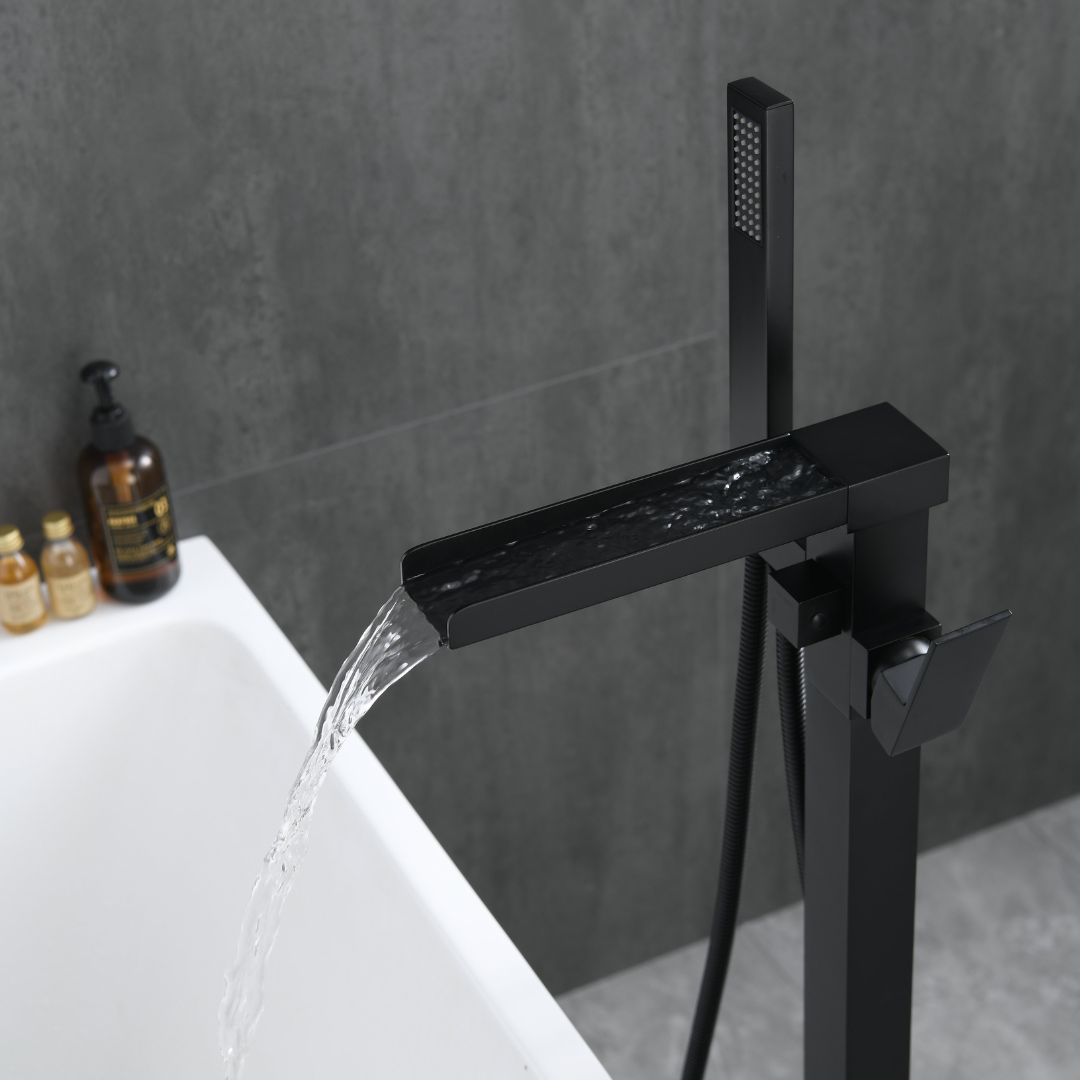 Freestanding Bath Faucet Lisandro – Waterfall Spout – Matte black
