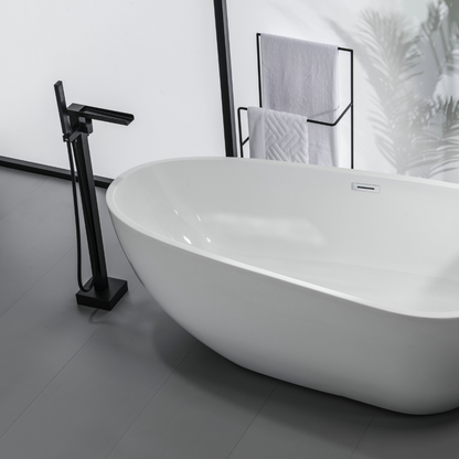 Freestanding Bath Faucet Lisandro – Waterfall Spout – Matte black