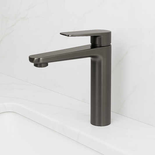 Freestanding Bath Faucet Lisandro – Waterfall Spout – Brushed nickel