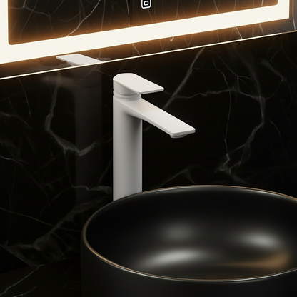 Freestanding Bath Faucet Lisandro – Waterfall Spout – Brushed nickel