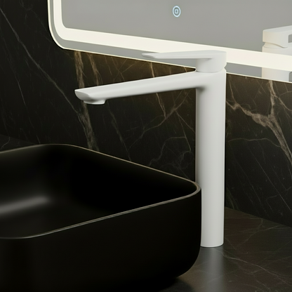 Freestanding Bath Faucet Lisandro – Waterfall Spout – Brushed nickel