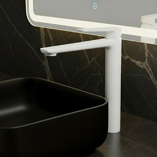 Freestanding Bath Faucet Lisandro – Waterfall Spout – Brushed nickel